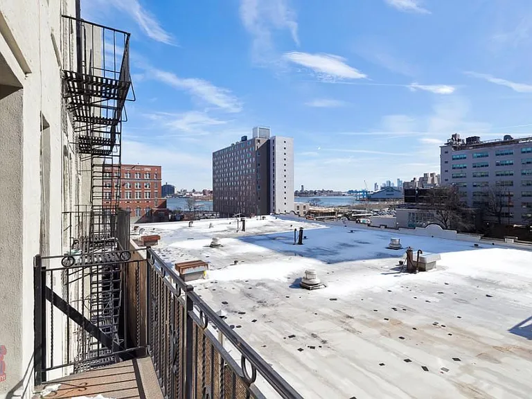 326 E 100th St #RP5D — Photo 14