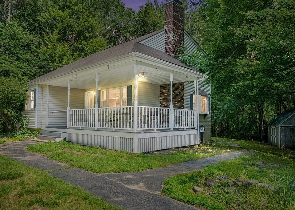 624 Pine St, Bridgewater, MA 02324 Zillow