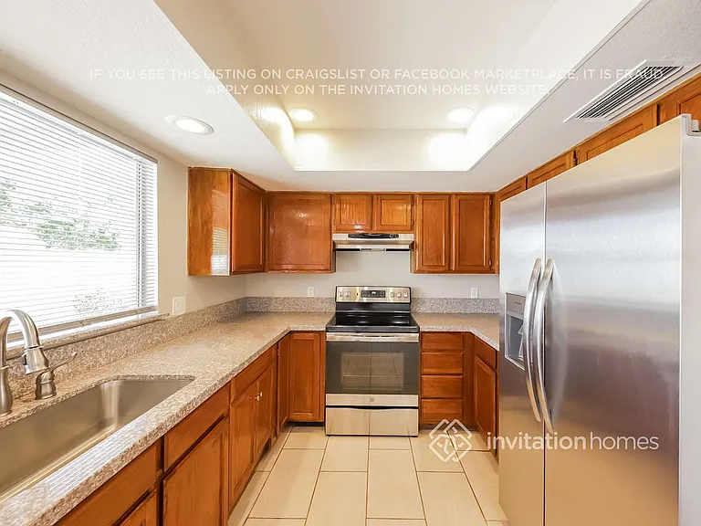 6956 W Northview Ave — Photo 8