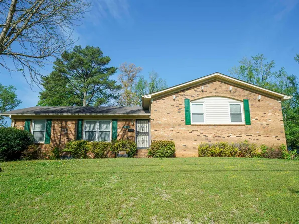 1253 Little Brook Ln, Birmingham, AL 35235