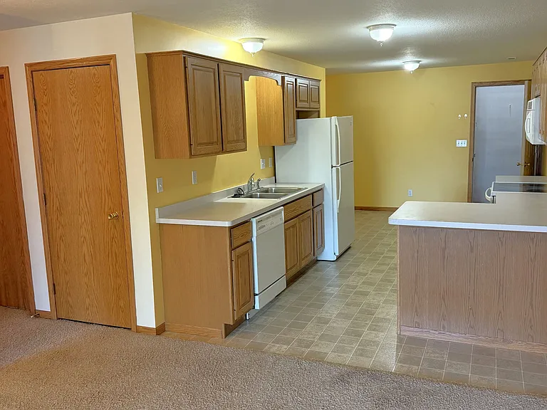 832 Laurel Ave #L — Photo 6