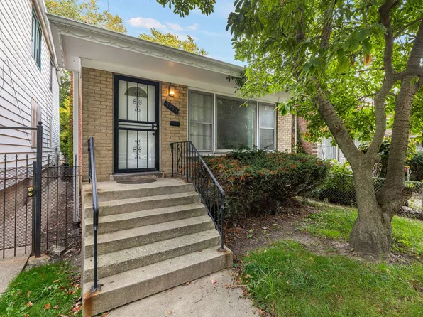 7935 S East End Ave, Chicago, IL 60617
