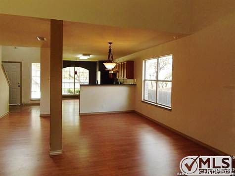 5th image of 15742 Knollcliff
