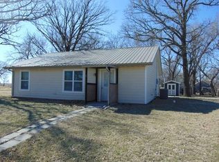 101 N Church St, Burns, KS 66840