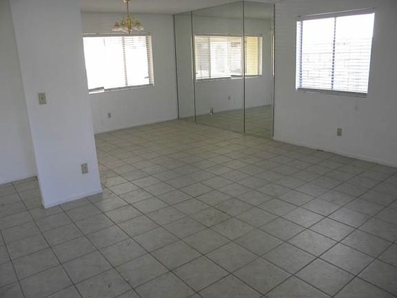 Living Rm
