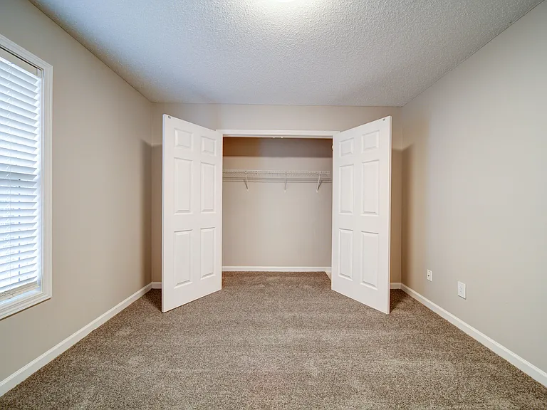 Summers Run Apartments — Photo 32