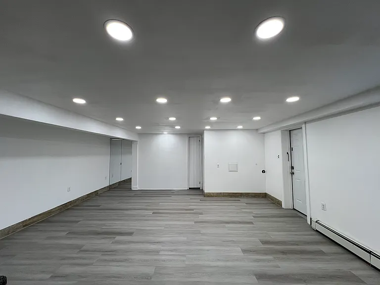 35 Montgomery Ave #1 — Photo 4