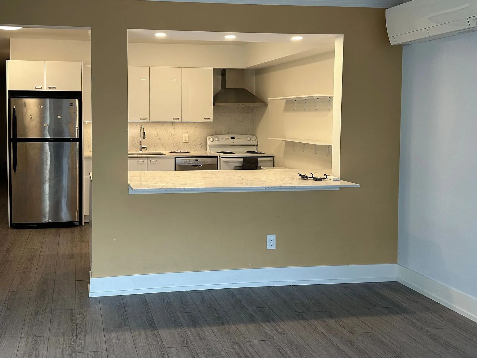 2 bed, $2,388 — Photo 2
