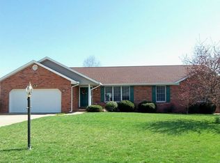 2706 Bryden Ct, Alton, IL 62002