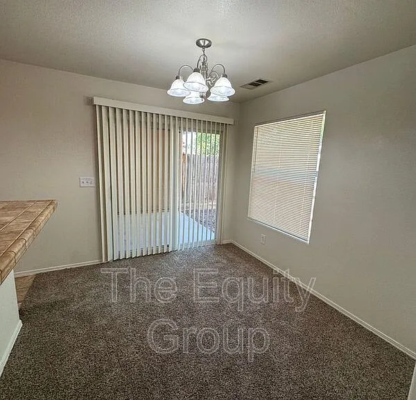 1915 Bella Oaks Dr — Photo 3