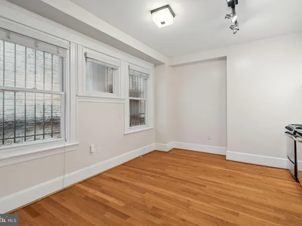 1955 Locust St, Philadelphia, PA 19103