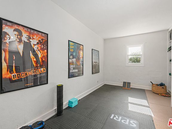 4th image of 2234 Vista Del Mar Ave