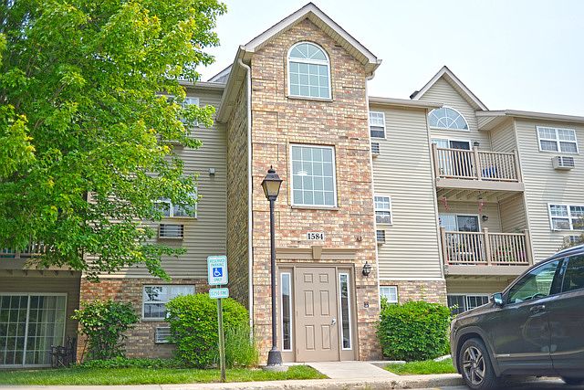 1st image of 1584 W Crystal Rock Ct Unit 2B