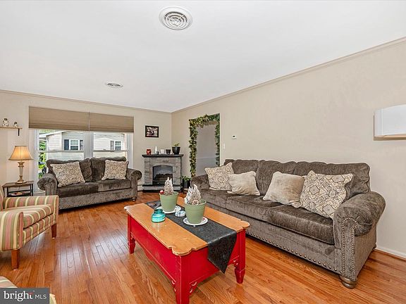 4th image of 6423 Bickle Rd