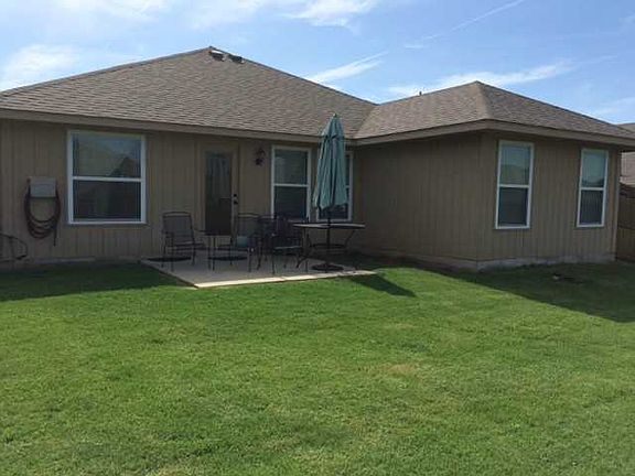 2nd image of 1005 Coyote Dr