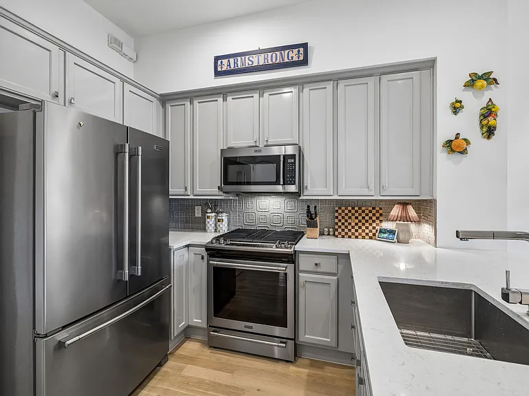 4307 McKinney Ave #8 — Photo 1