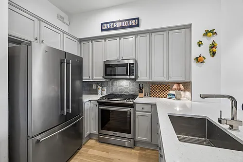 4307 McKinney Ave #8 Photo 1