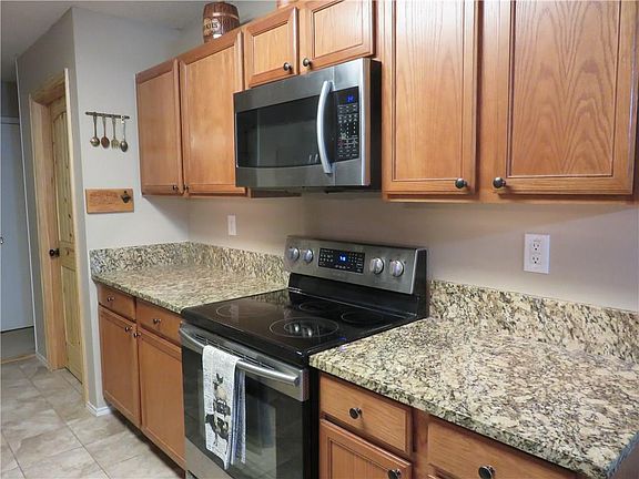 4th image of 1404 Scottsdale Dr