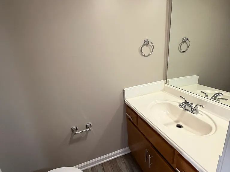 315 Pinehill Dr #2 — Photo 9