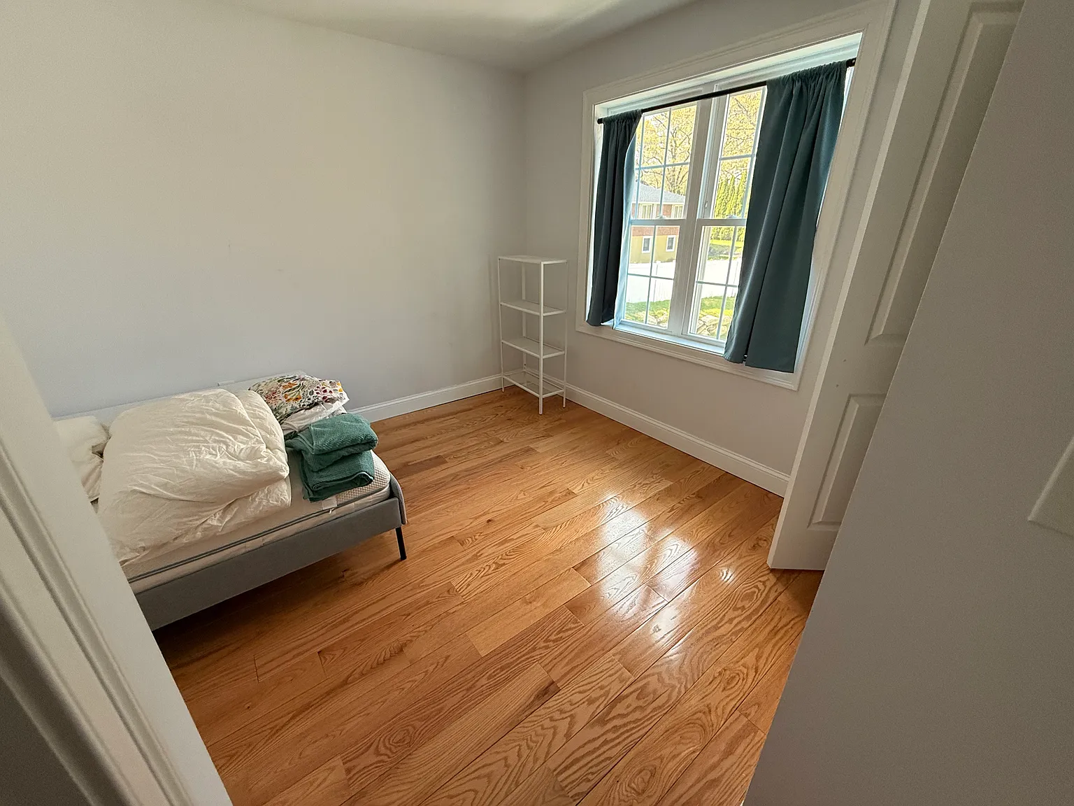 38 Modoc St — Photo 4