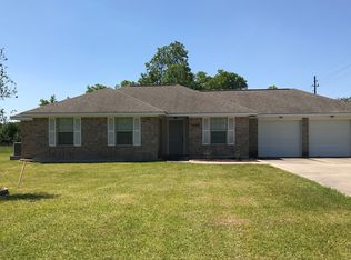 18403 McKay Rd, Alvin, TX 77511
