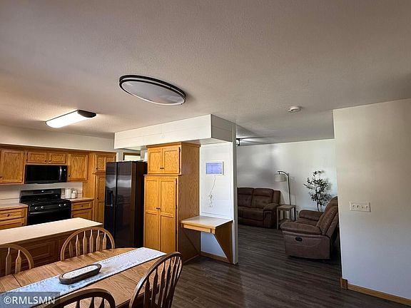 3rd image of 4748 Rush Lake Rd