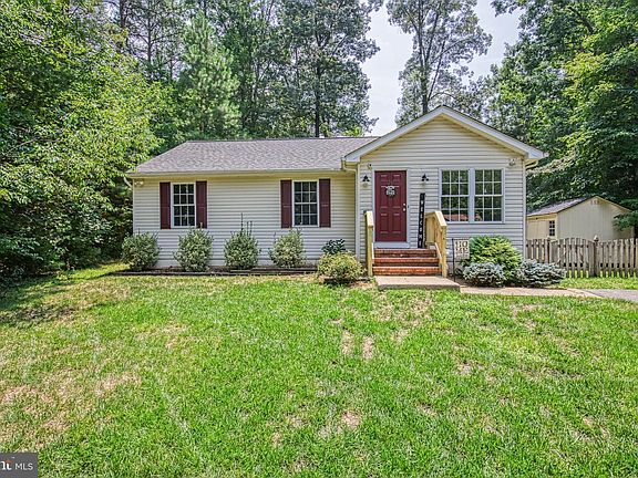 3rd image of 276 Devon Dr
