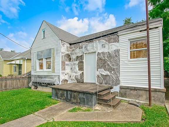 3rd image of 2653 Law St