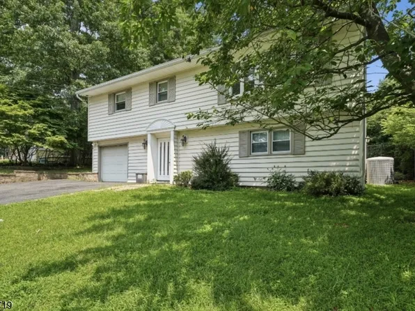 128 Marne Rd, Hopatcong Boro, NJ 07843