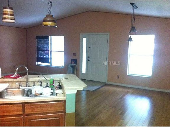 4th image of 3303 W Lake Ave