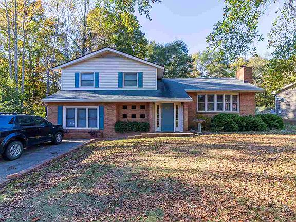 2nd image of 316 Earl Dr