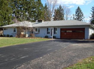 2133 Riverhill Rd, Columbus, OH 43221