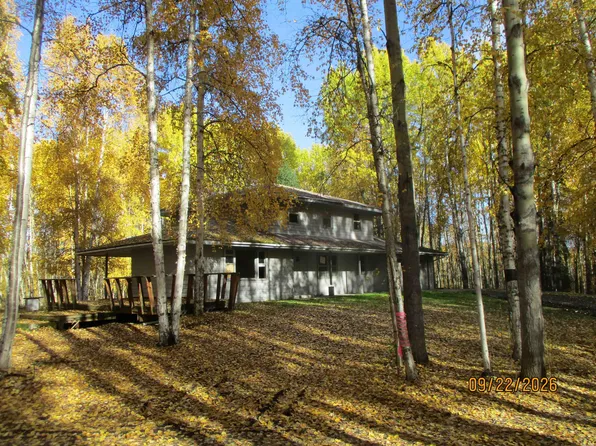 520 Auklet Pl, Fairbanks, AK 99709