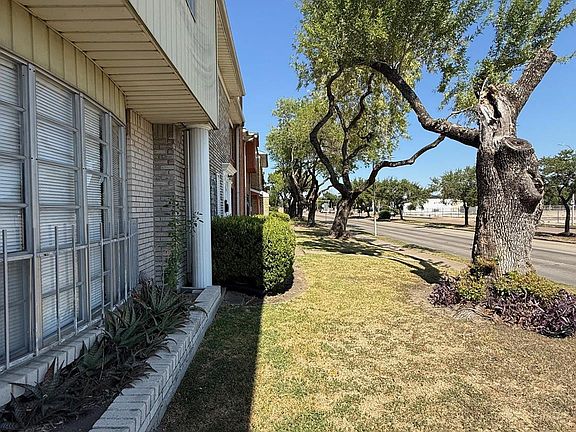5th image of 8140 Fondren Rd #8140