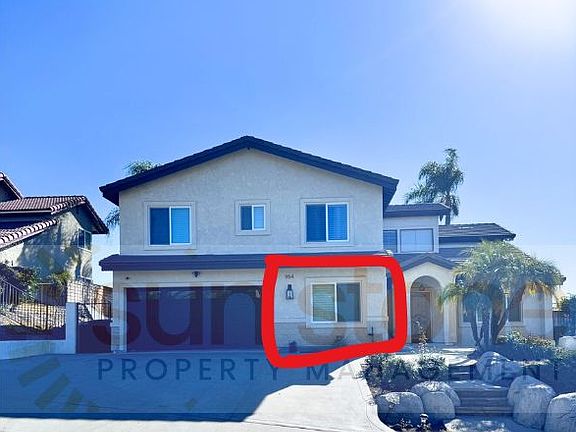 2nd image of 964 Calle Serra