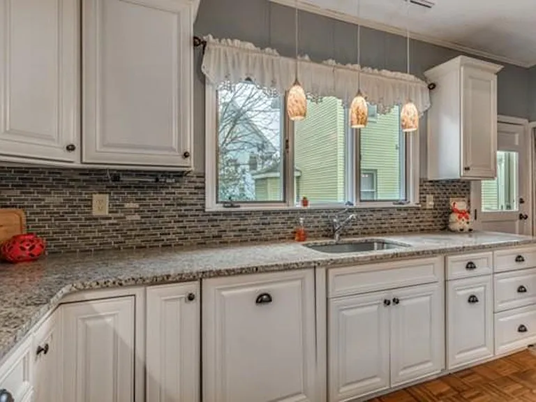 20 Greystone Park — Photo 19