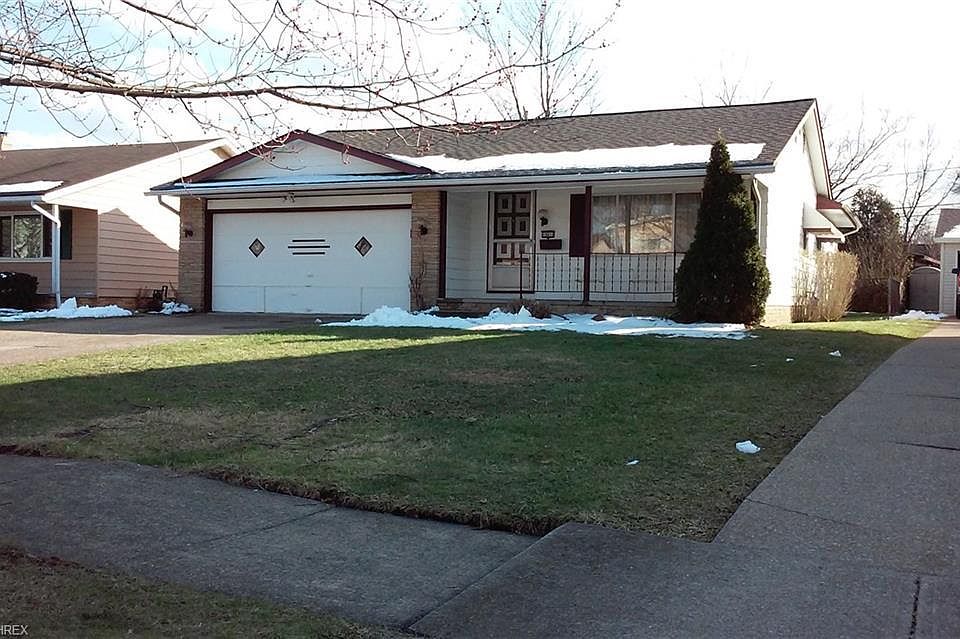 1st image of 19611 Harsax Ave
