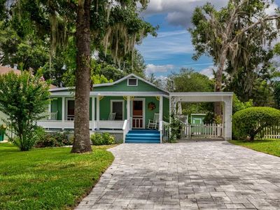 348 E 10th Ave, Mount Dora, FL, 32757