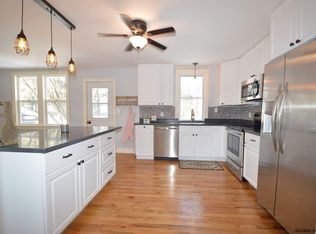 13 S Jordan Dr, Saratoga Springs, NY 12866