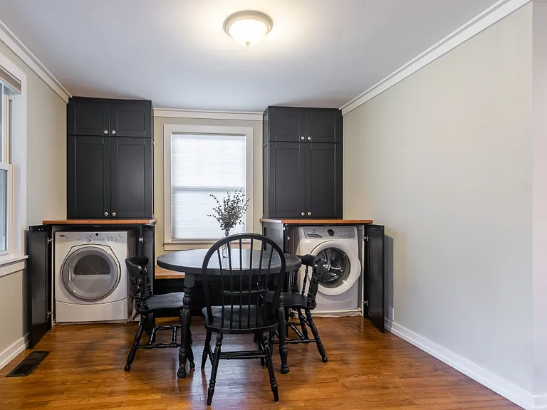 420 Clover St — Photo 3