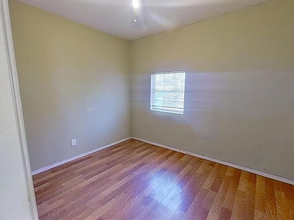 5th image of 834 Division Ave #B