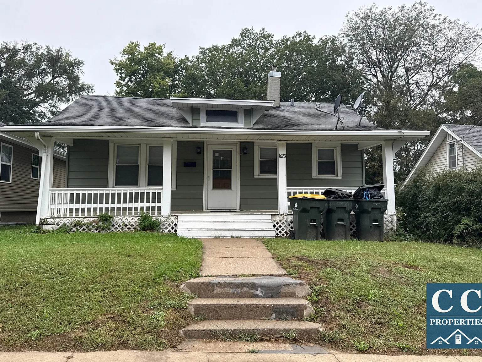 3 bed, $1,350 — Photo 1