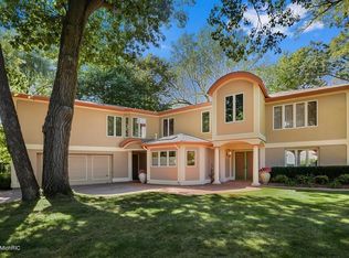 1180 Rocky Gap Rd, Benton Harbor, MI 49022