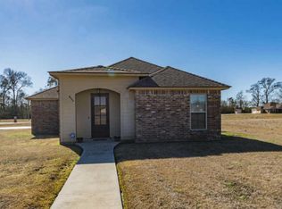 101 Wichita Ln, Opelousas, LA 70570