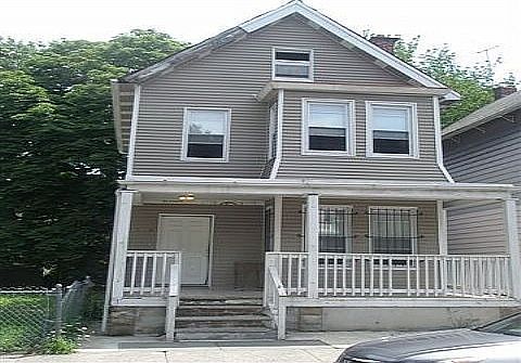 2nd image of 134 Steuben St