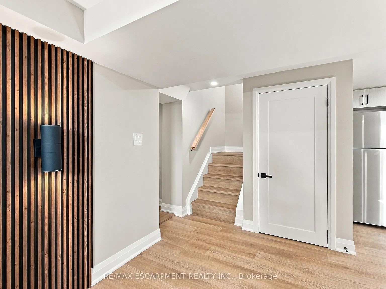 2 bed, $2,300 — Photo 4