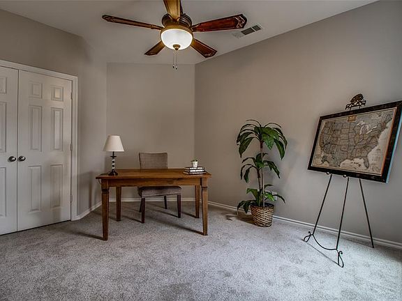 4th image of 9809 Havenway Dr