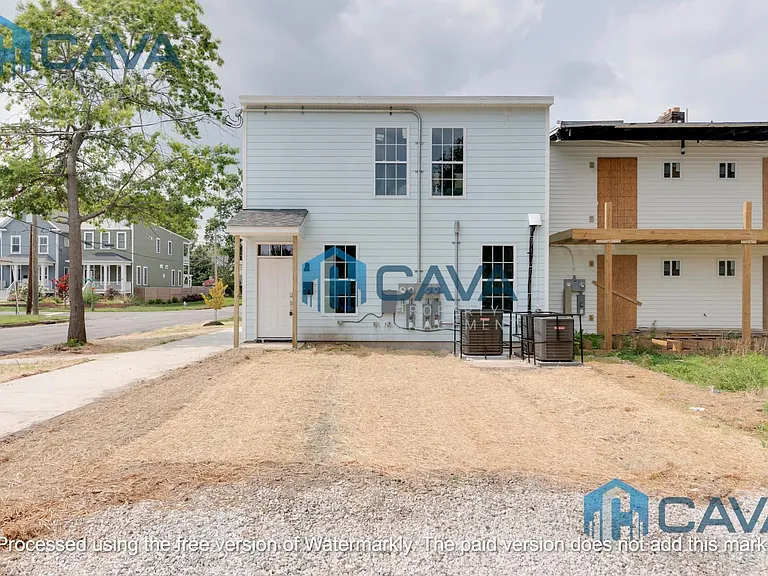 1301 N 32nd St #C — Photo 1