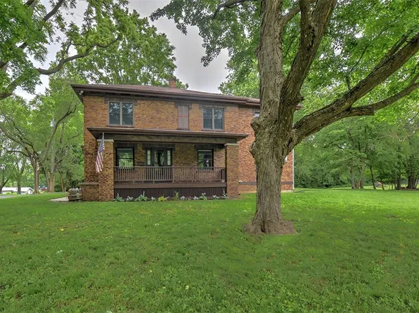 5506 E William Street Rd, Decatur, IL 62521