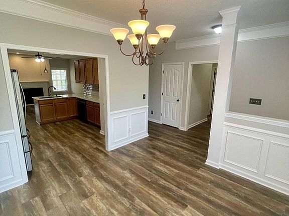 5th image of 125 Wild Spring Rd
